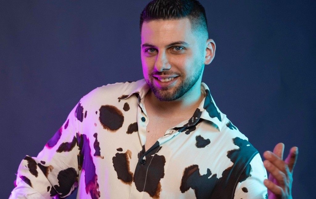 Cruze: «Πως» κατάφερε να κάνει τη μουσική έκπληξη με το νέο του summer hit