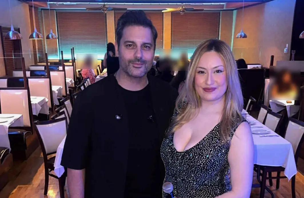 Elaina και Xρήστος Πέρρας ξεσηκώνουν με τα live τους στη Νέα Υόρκη – «Βροχή» τα δολάρια