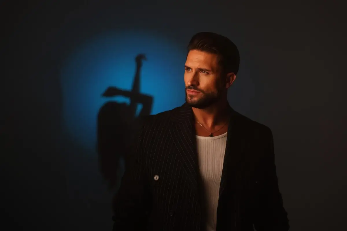 Κωνσταντίνος Παρασκευάς: Το νέο του single “Στα Πατώματα”